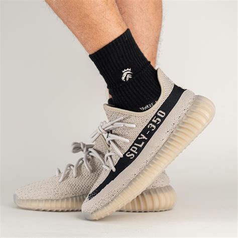 Buy Yeezy Boost 350 V2 'Slate' .